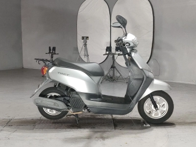 Honda  TACT  BASIC 