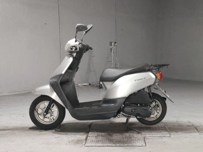 Honda  TACT  BASIC 