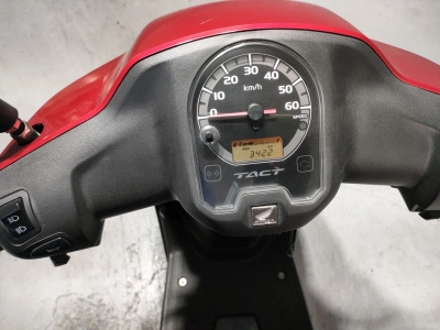 Honda  TACT  BASIC 