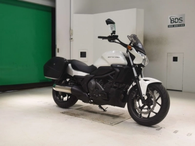 Honda CTX700ND