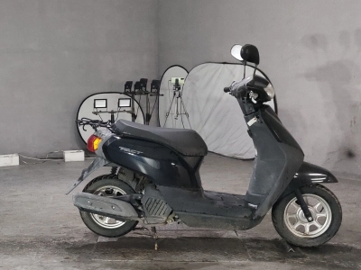 Honda  TACT  BASIC 