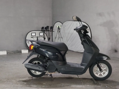 Honda  TACT  BASIC 