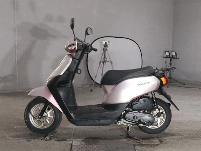 Honda  TACT  BASIC 