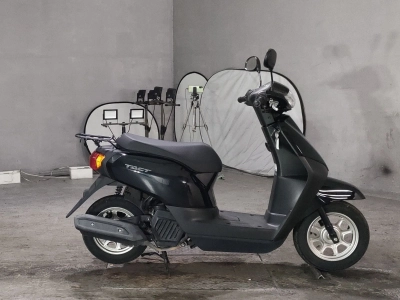 Honda  TACT  BASIC 
