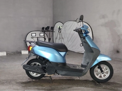 Honda  TACT  BASIC 