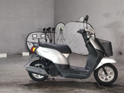 Honda  TACT  BASIC 