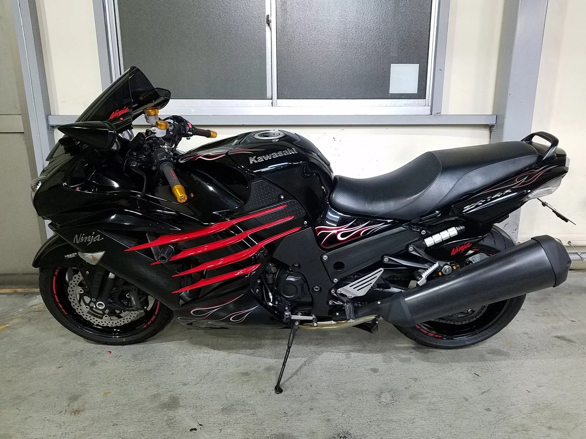 「DREAM」 Мото техника Kawasaki ZX-4RR 2025 г, Лот №0161 от 18.06.2025