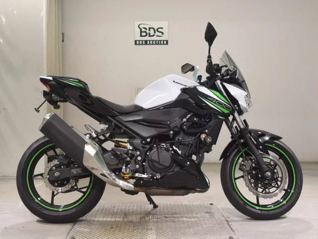 Kawasaki Z400-2 лот № 5223 оценка 5  с аукциона в Японии