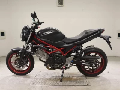 Suzuki SV650A лот № 7611 оценка 5  с аукциона в Японии 2