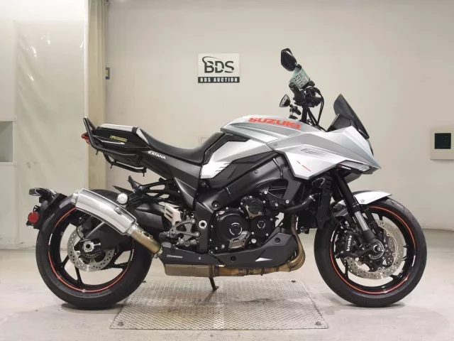 Suzuki KATANA1000 лот № 5211 оценка 5  с аукциона в Японии
