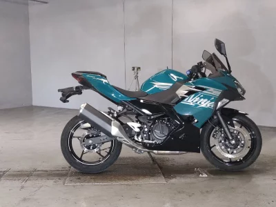 Kawasaki NINJA400 2021