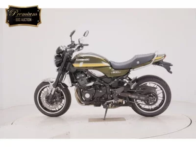 Kawasaki Z900RS лот № 7533 оценка 6  с аукциона в Японии 2