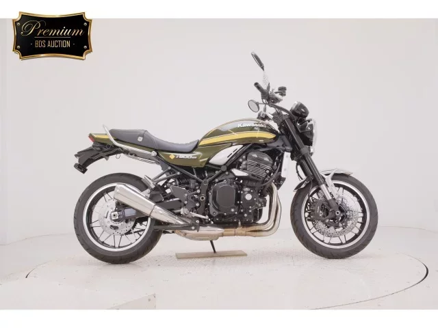 Kawasaki Z900RS лот № 7533 оценка 6  с аукциона в Японии