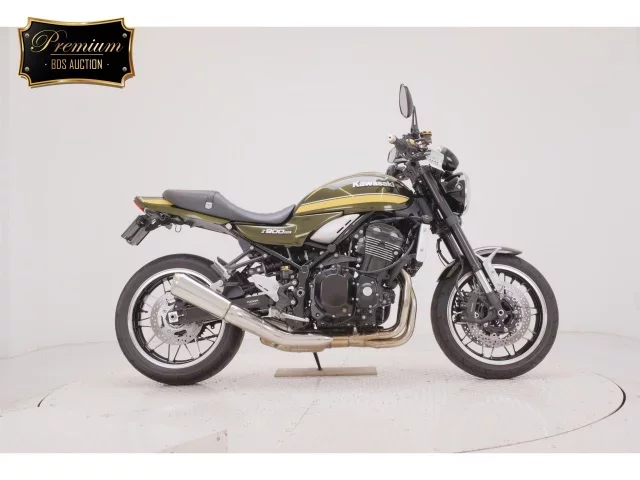 Kawasaki Z900RS лот № 0038 оценка 5  с аукциона в Японии