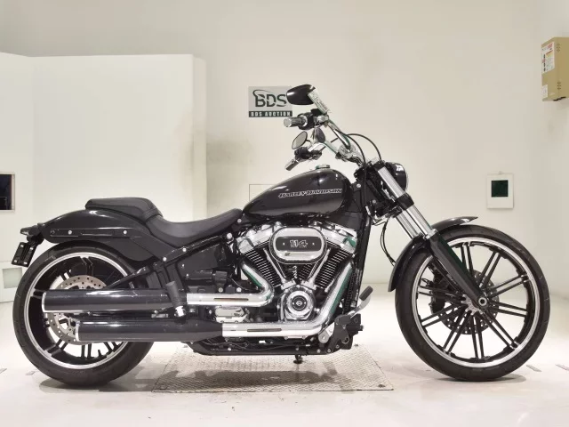Harley-Davidson HARLEY FXBRS1870 лот № 2661 оценка 5  с аукциона в Японии