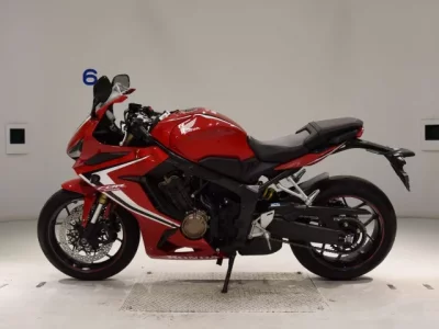 Honda CBR650R лот № 2683 оценка 5  с аукциона в Японии 2