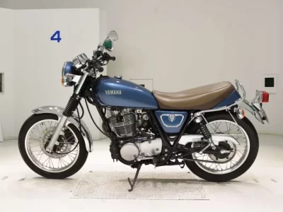 Yamaha SR400-5 лот № 2687 оценка 5  с аукциона в Японии 2