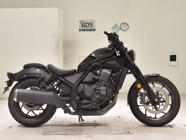 Honda REBEL 1100D лот № 0233 оценка 5  с аукциона в Японии