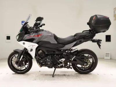Yamaha MT-09 лот № 5200 оценка 5  с аукциона в Японии 2