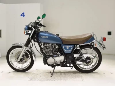 Yamaha SR400-5 лот № 2854 оценка 5  с аукциона в Японии 2