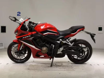Honda CBR650R лот № 5328 оценка 5  с аукциона в Японии 2