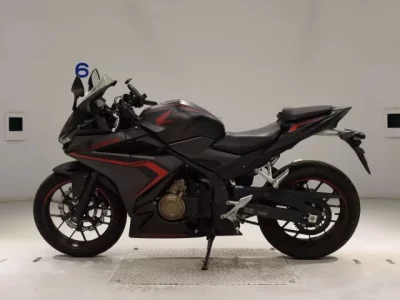 Honda CBR400R-2 лот № 0381 оценка 4  с аукциона в Японии 2