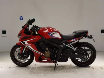 Honda CBR650R лот № 3025 оценка 5  с аукциона в Японии 2