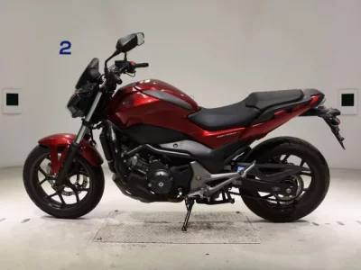 Honda NC750S-2A лот № 7652 оценка 4  с аукциона в Японии 2