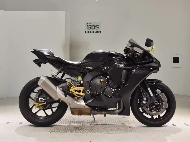 Yamaha YZF-R1 лот № 7692 оценка 5  с аукциона в Японии