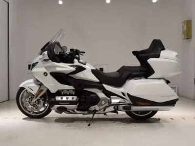 Honda GL1800 TOUR D лот № 2776 оценка 5  с аукциона в Японии 2