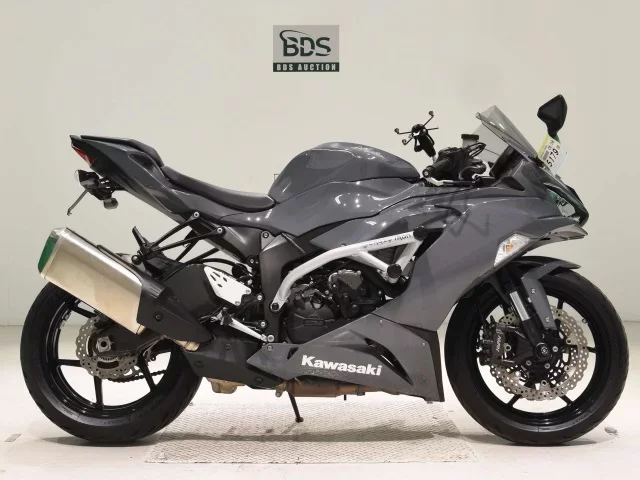 Kawasaki ZX-6RA лот № 5179 оценка 4  с аукциона в Японии
