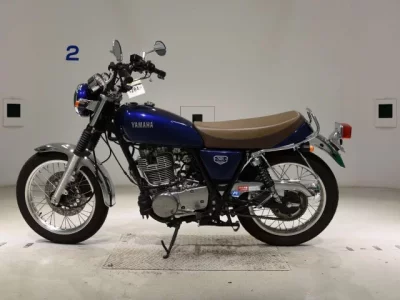 Yamaha SR400-5 лот № 5284 оценка 4  с аукциона в Японии 2