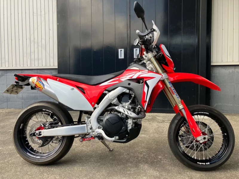 Honda CRF450L лот № 02123 оценка 5  с аукциона в Японии