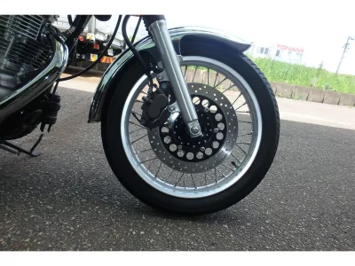 Yamaha SR400-1 лот № 00215 оценка 4  с аукциона в Японии 2