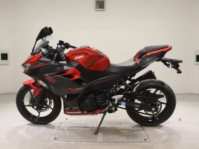 Kawasaki NINJA400-2 лот № 5117 оценка 5  с аукциона в Японии 2