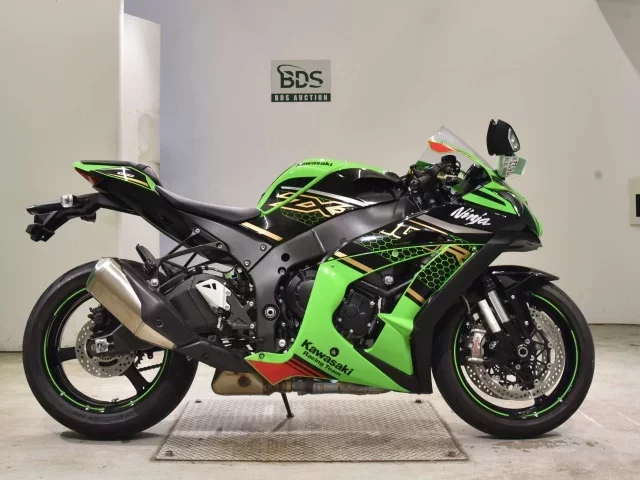 Kawasaki ZX-10RA лот № 2622 оценка 5  с аукциона в Японии
