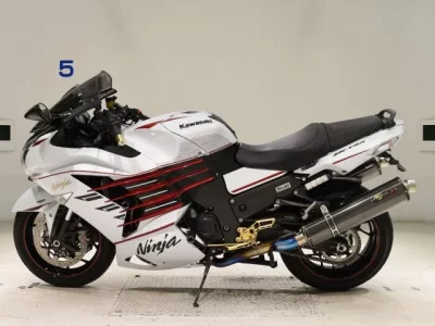 Kawasaki ZX-14RA лот № 2670 оценка 5  с аукциона в Японии 2
