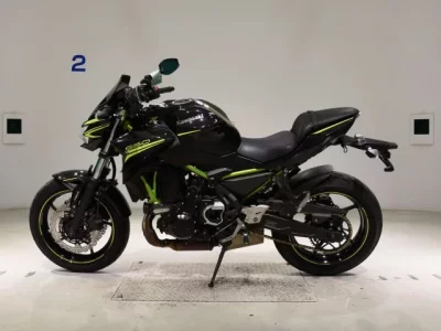 Kawasaki Z650A лот № 2652 оценка 5  с аукциона в Японии 2