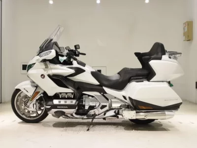 Honda GL1800 TOUR D лот № 2667 оценка 5  с аукциона в Японии 2