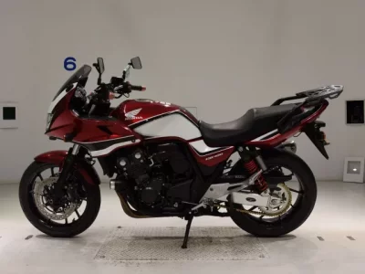 Honda CB400SFV-4 BOLDORABS лот № 0122 оценка 5  с аукциона в Японии 2