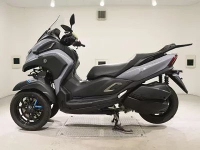 Yamaha TORI CITY 300 лот № 5086 оценка 4  с аукциона в Японии 2