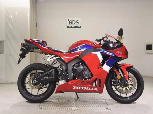 Honda CBR600RR-4 лот № 5132 оценка 5  с аукциона в Японии