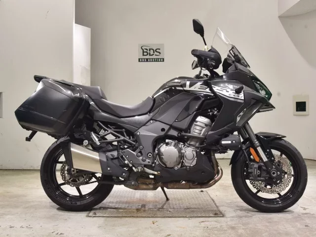 Kawasaki VERSYS 1000SE лот № 2562 оценка 5  с аукциона в Японии