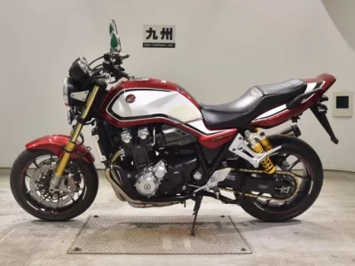 Honda CB1300SF-3SP лот № 2555 оценка 6  с аукциона в Японии 2