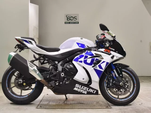 Suzuki GSX-R1000RA лот № 2611 оценка 5  с аукциона в Японии
