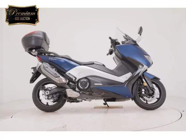 Yamaha T-MAX530DX лот № 0057 оценка 5  с аукциона в Японии