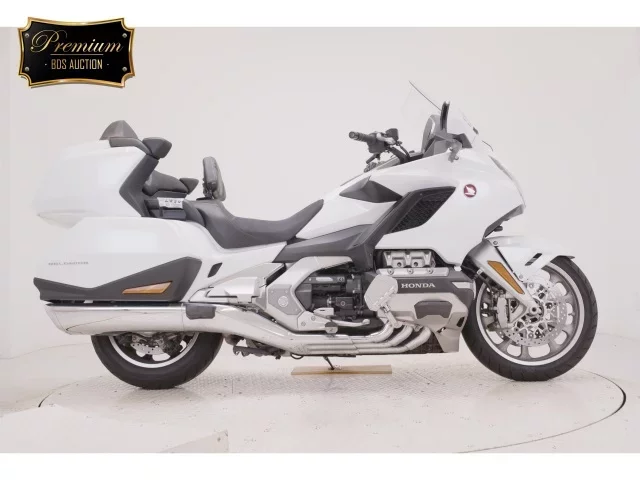 Honda GL1800 TOUR D лот № 2567 оценка 5  с аукциона в Японии