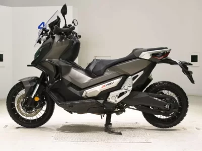 Honda X-ADV750 лот № 2957 оценка 4  с аукциона в Японии 2