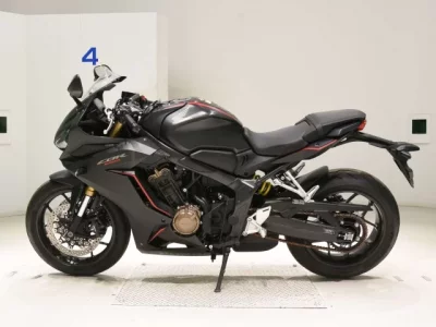 Honda CBR650R лот № 7687 оценка 5  с аукциона в Японии 2