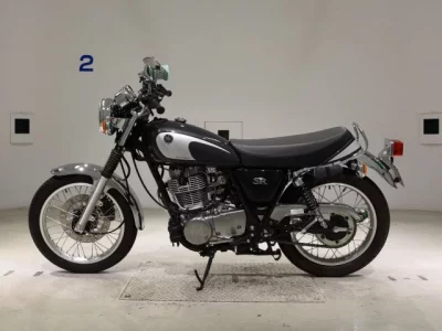 Yamaha SR400-5 лот № 5227 оценка 5  с аукциона в Японии 2